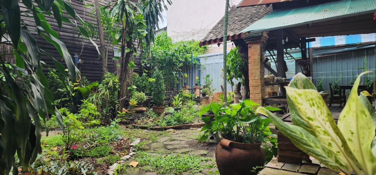 Hostel Cozy Nest Cnx Chiang Mai Exterior foto