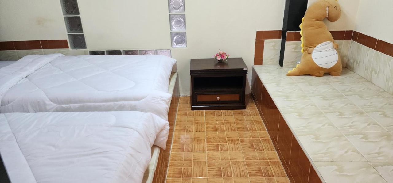 Hostel Cozy Nest Cnx Chiang Mai Exterior foto