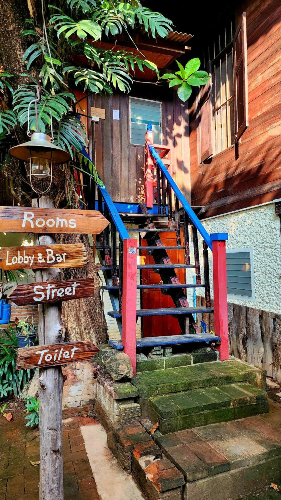 Hostel Cozy Nest Cnx Chiang Mai Exterior foto